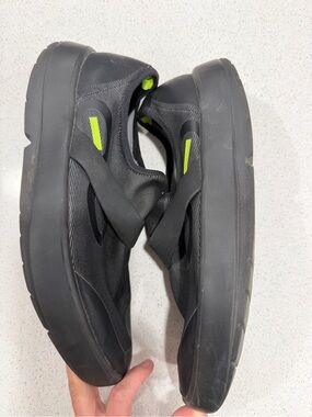 OOFOS Men’s Black Recovery Slip-On Casual Shoes US 12 EU 45 7012022-16